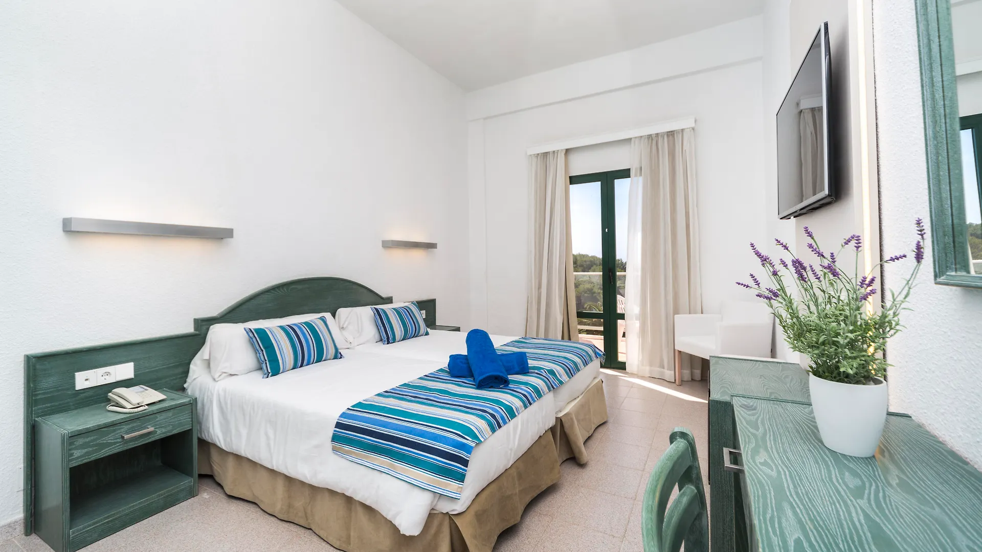 Hotel Globales Cala'N Blanes Cala'N Blanes  3*, Cala'N Blanes (Menorca)